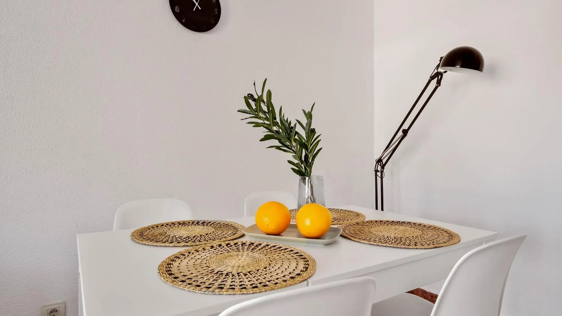 Los Porches 4D By Ivi Real Estate بينالماذينا